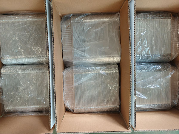 packaging of foil take out containers