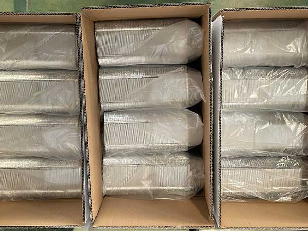 standard packaging of small foil trays